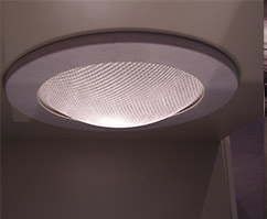 Компания "Албес" представила на выставке MosBuild-2010 первую модель световода отечественного производства
