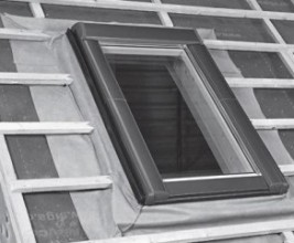 Гидроизоляционный фартук Roto для более качественного монтажа мансардных окон