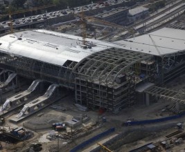 Кровельная конструкция над вокзалом в Адлере была установлена в один прием!