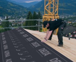 Новая диффузионная мембрана DELTA®-ALPINA для устройства водонепроницаемого основания пологих крыш