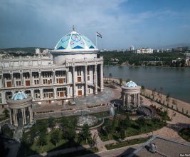 В Душанбе унифицировали цвет городских крыш